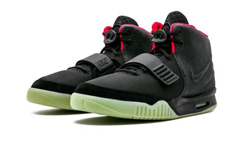 nike yeezy 2 solar red replica